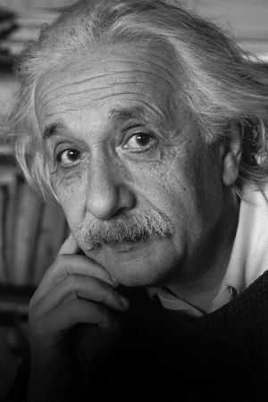 Ейнштейн і бомба онлайн